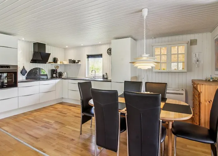 度假居 Alia - 30km From The Sea By Interhome Toftlund