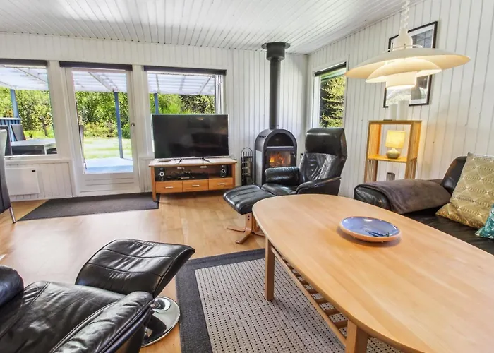 度假居 Alia - 30km From The Sea By Interhome Toftlund